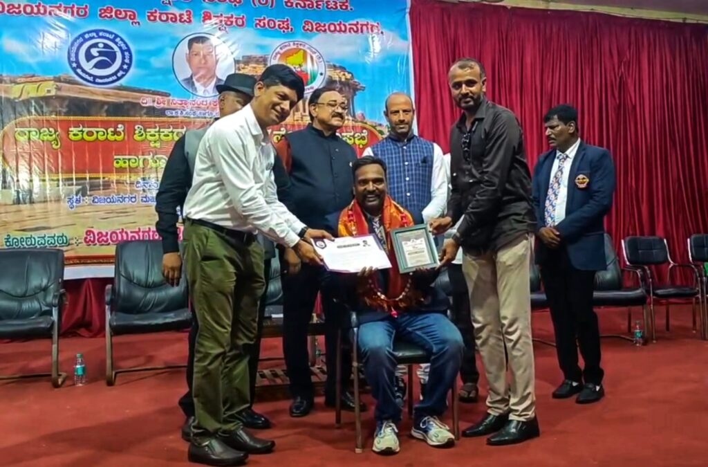 Sharadalli Best District President Award for Shivakumar