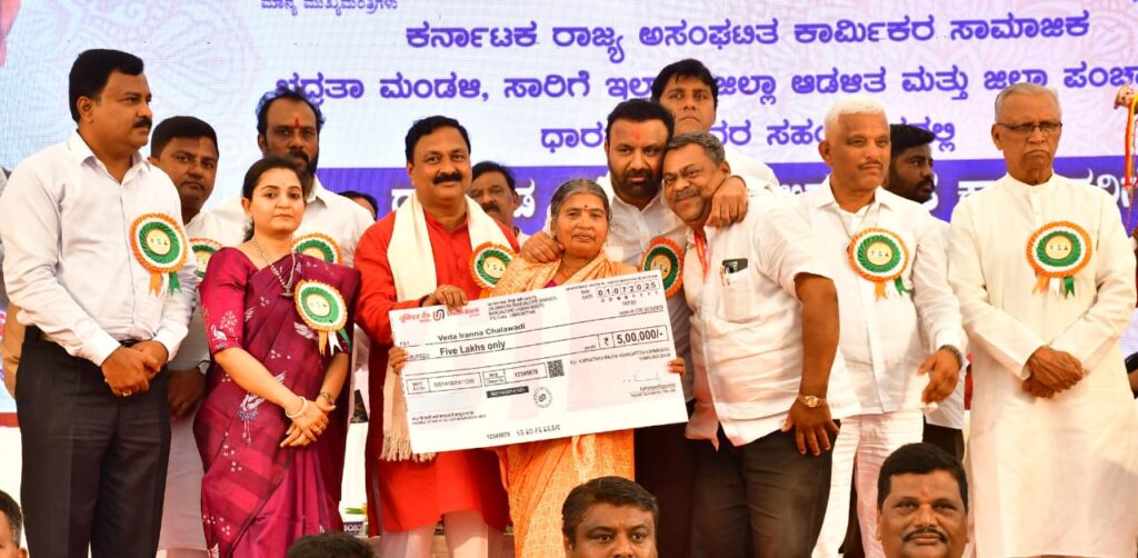 Implementation of a revolutionary scheme by the government for the welfare of unorganized workers