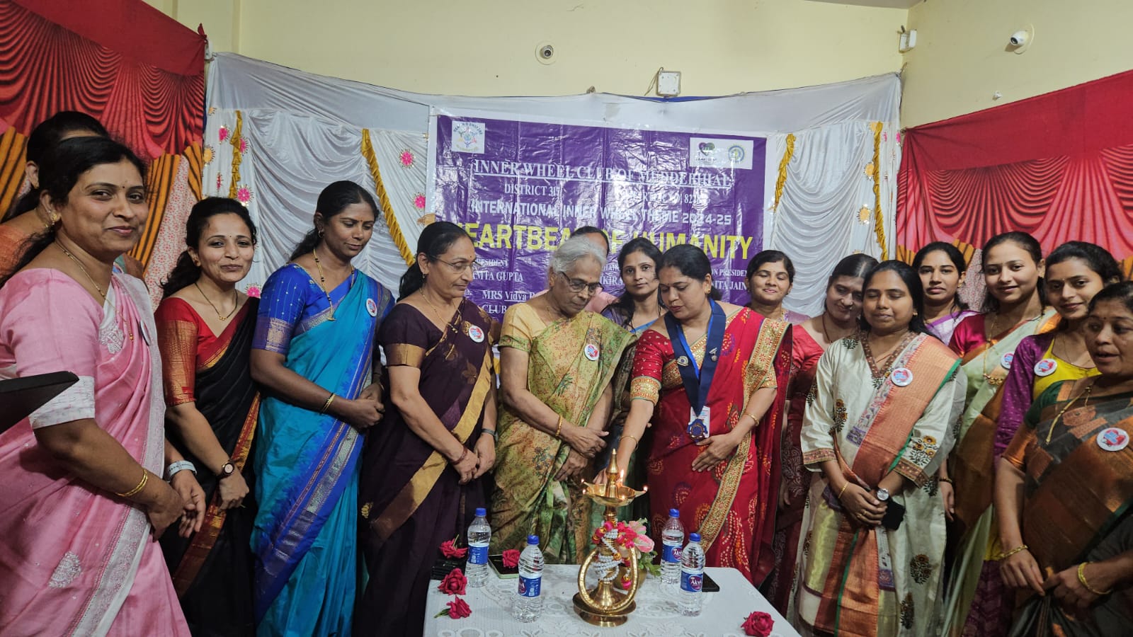 ವೈದ್ಯರ ಸೇವೆ ಸ್ಮರಣೀಯ : ತಡಸದ