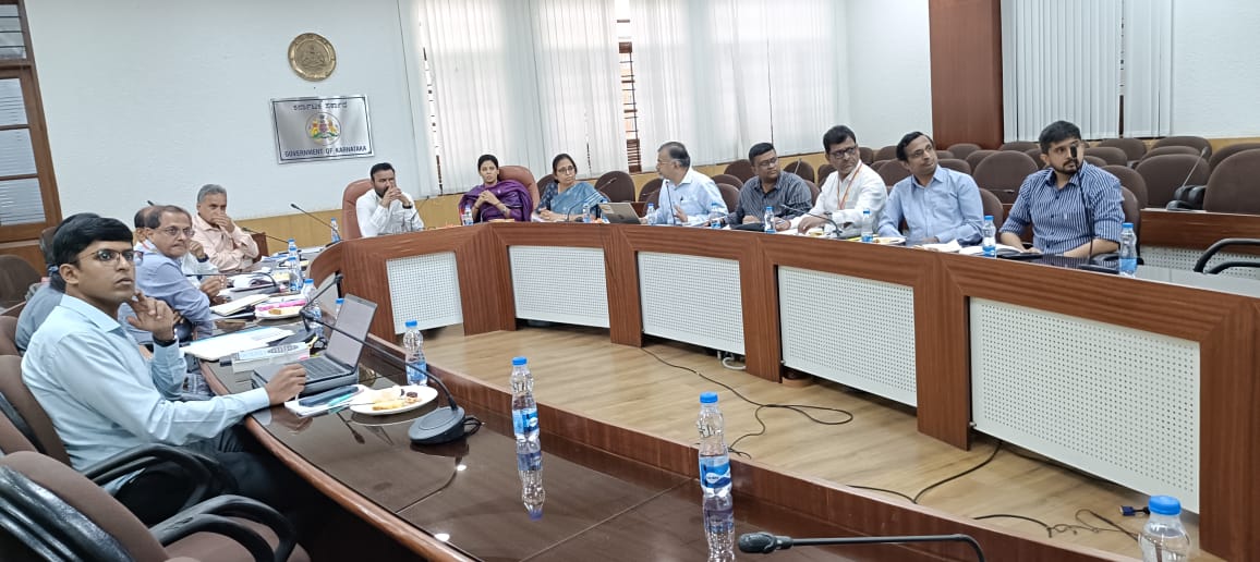 ಧಾರವಾಡ, ಮೈಸೂರಿನಲ್ಲಿ ಕೌಶಲ್ಯ ತರಬೇತಿ ಕೇಂದ್ರ: ಕಾರ್ಮಿಕ ಸಚಿವ ಸಂತೋಷ್‌ ಲಾಡ್‌ ಸಭೆ