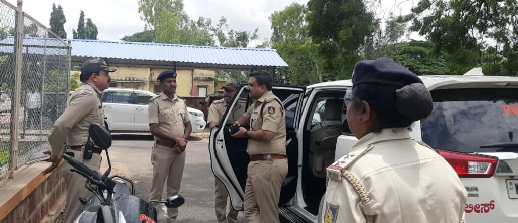 SP visit to District Judge's house: Rs 30.14 lakh. Theft of valuable jewellery, cash