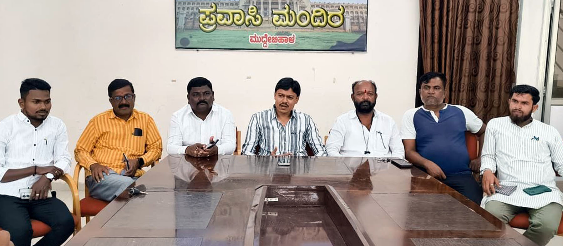 ಸಚಿವ ಖರ್ಗೆಗೆ ಬೆದರಿಕೆಗೆ ಖಂಡನೆ :                       ರಾಷ್ಟ್ರಧ್ವಜಕ್ಕೆ ಗೌರವ ಸಲ್ಲಿಸದವರಿಂದ ದೇಶಪ್ರೇಮದ ಪಾಠ-ಸದ್ದಾಂ ಕುಂಟೋಜಿ ವ್ಯಂಗ್ಯ