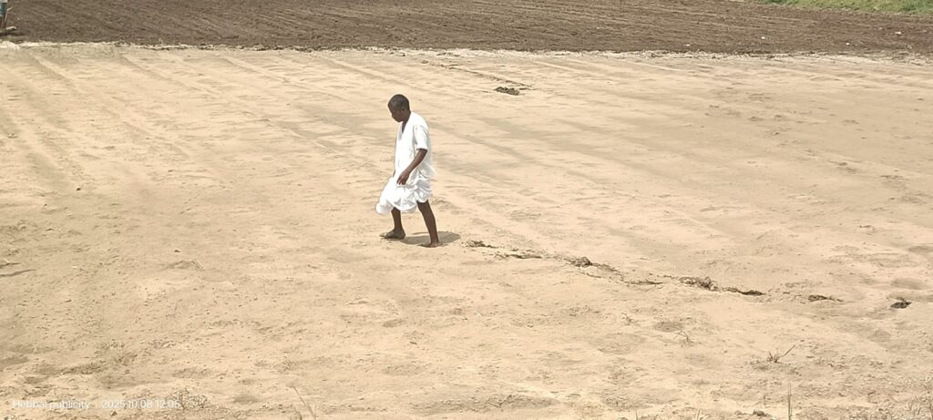 Former MLA Nadahalli outraged by unscientific crop survey