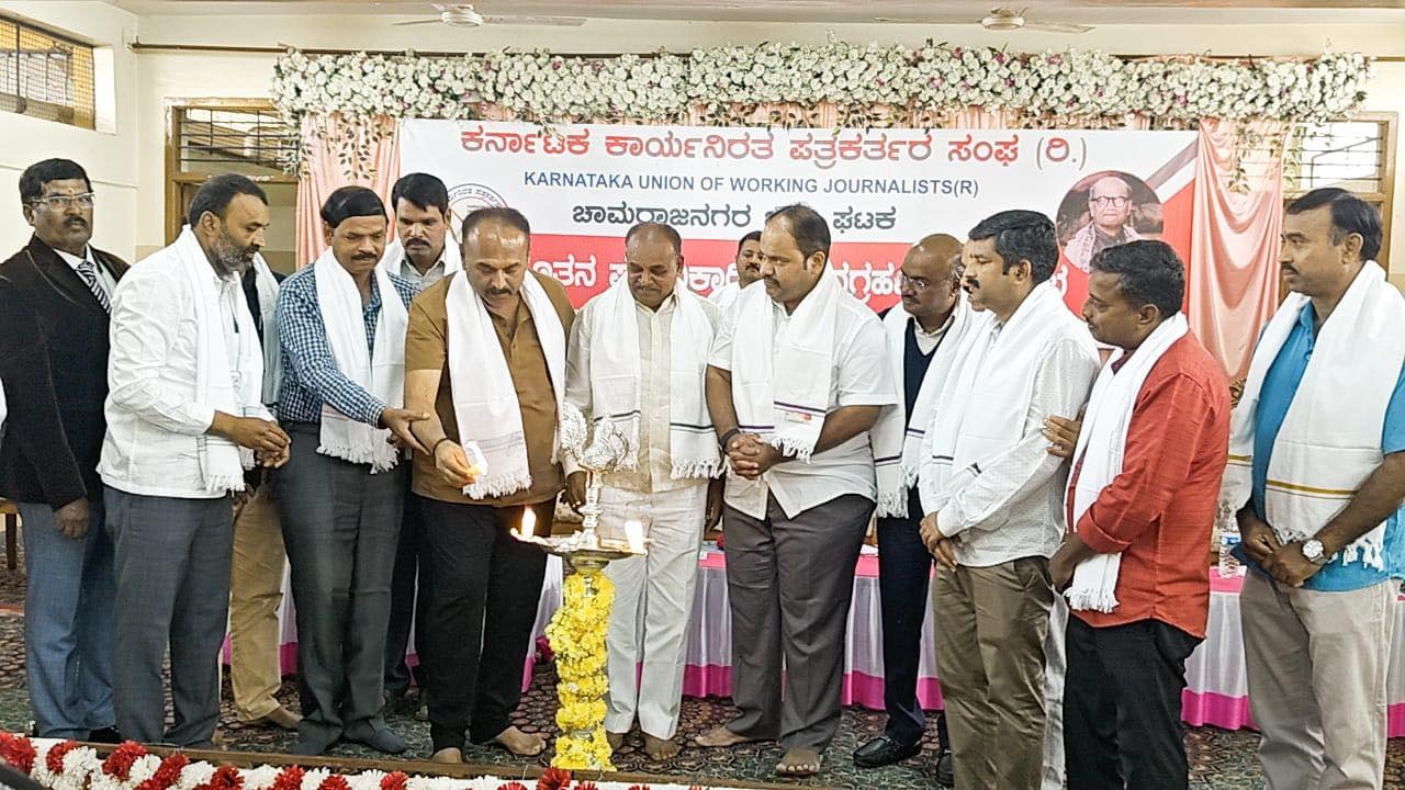 ಪತ್ರಕರ್ತರು ಒಗ್ಗಟ್ಟಾಗದಿದ್ದರೆ ರಾಜಕಾರಣಿಗಳು ಸವಾರಿ ಮಾಡುವರು : ಕೆ. ಶಿವಕುಮಾರ್