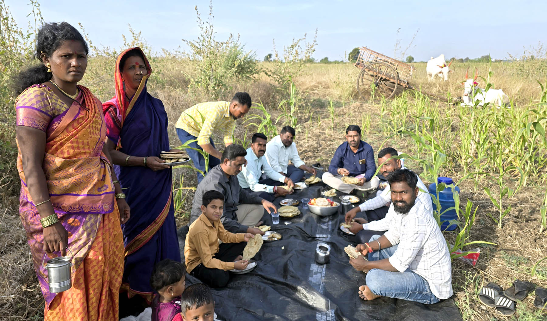 ಹುಲುಸಾದ ಪೈರು: ಸಂಭ್ರಮದ ಚರಗ ಚೆಲ್ಲಿದ ರೈತರು
