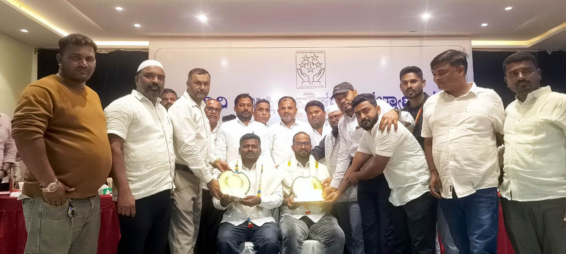 ವಿಜಯಪುರ ಕೆಪಿಟಿಸಿಎಲ್ ಮುಸ್ಲಿಂ ನೌಕರರ ಸಂಘಕ್ಕೆ ಆಯ್ಕೆ ; ಸನ್ಮಾನ