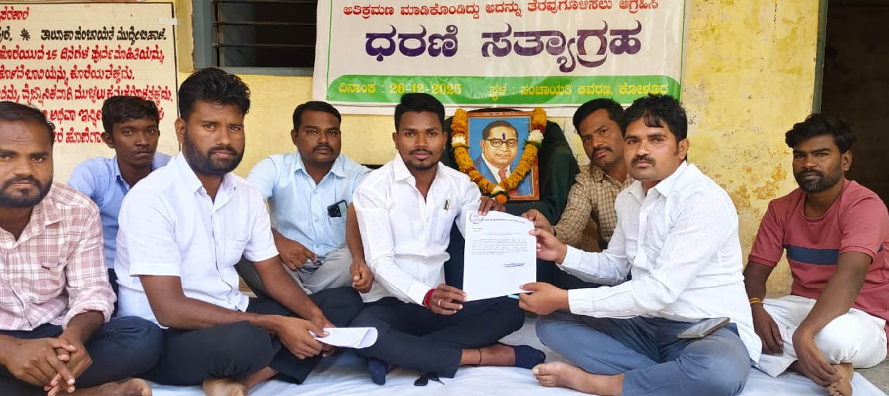 ತೆರವಿಗೆ ಗಡುವು-ಹೋರಾಟ ಅಂತ್ಯ :                                       ಕೋಳೂರು ಯಮನೂರಪ್ಪ ದೇವಸ್ಥಾನದ ಜಾಗೆ ಅತಿಕ್ರಮಣ