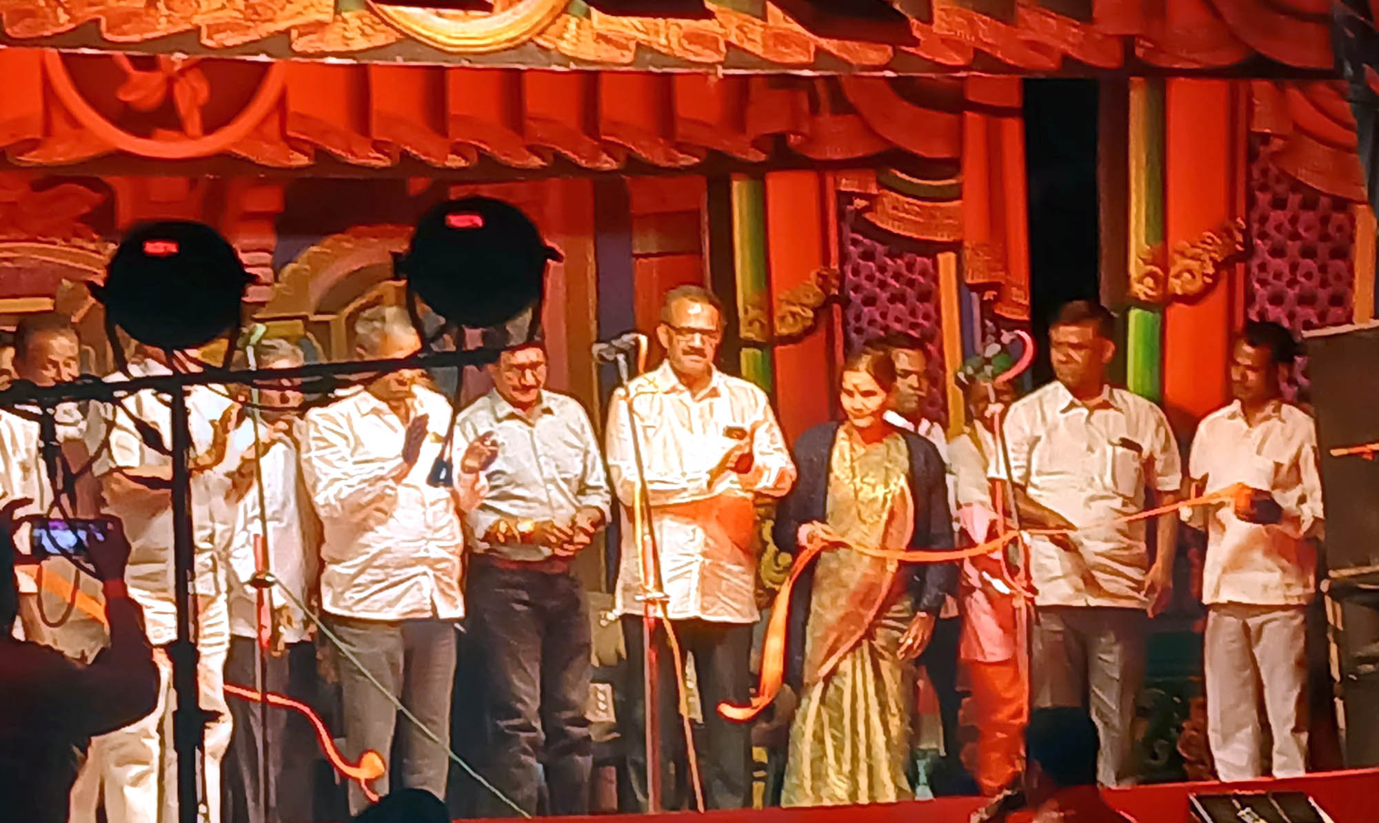 ನೆರಬೆಂಚಿಯಲ್ಲಿ ಎಚ್ಚರಸ್ವಾಮಿ ಜಾತ್ರೆ:                     ನಾಟಕಗಳು ಸಮಾಜದ ಪ್ರತಿಬಿಂಬಗಳು-ಕಾಶೀಬಾಯಿ ರಾಂಪೂರ