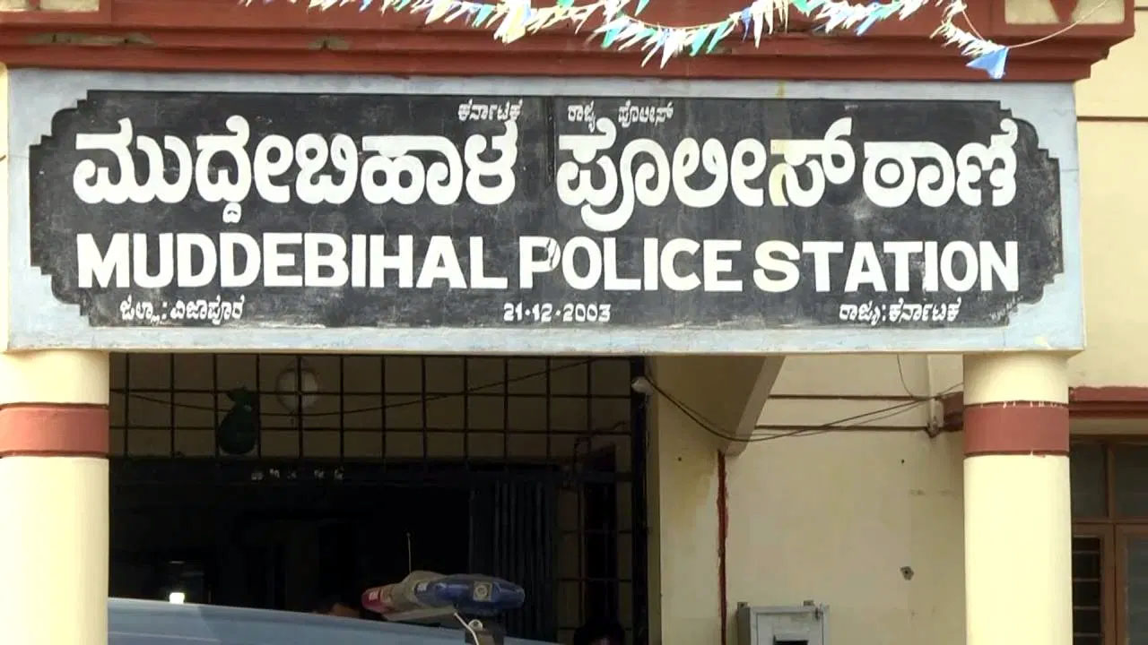 ಮುದ್ದೇಬಿಹಾಳ : ನೇಣು ಬಿಗಿದುಕೊಂಡು ವ್ಯಕ್ತಿ ಆತ್ಮಹತ್ಯೆ