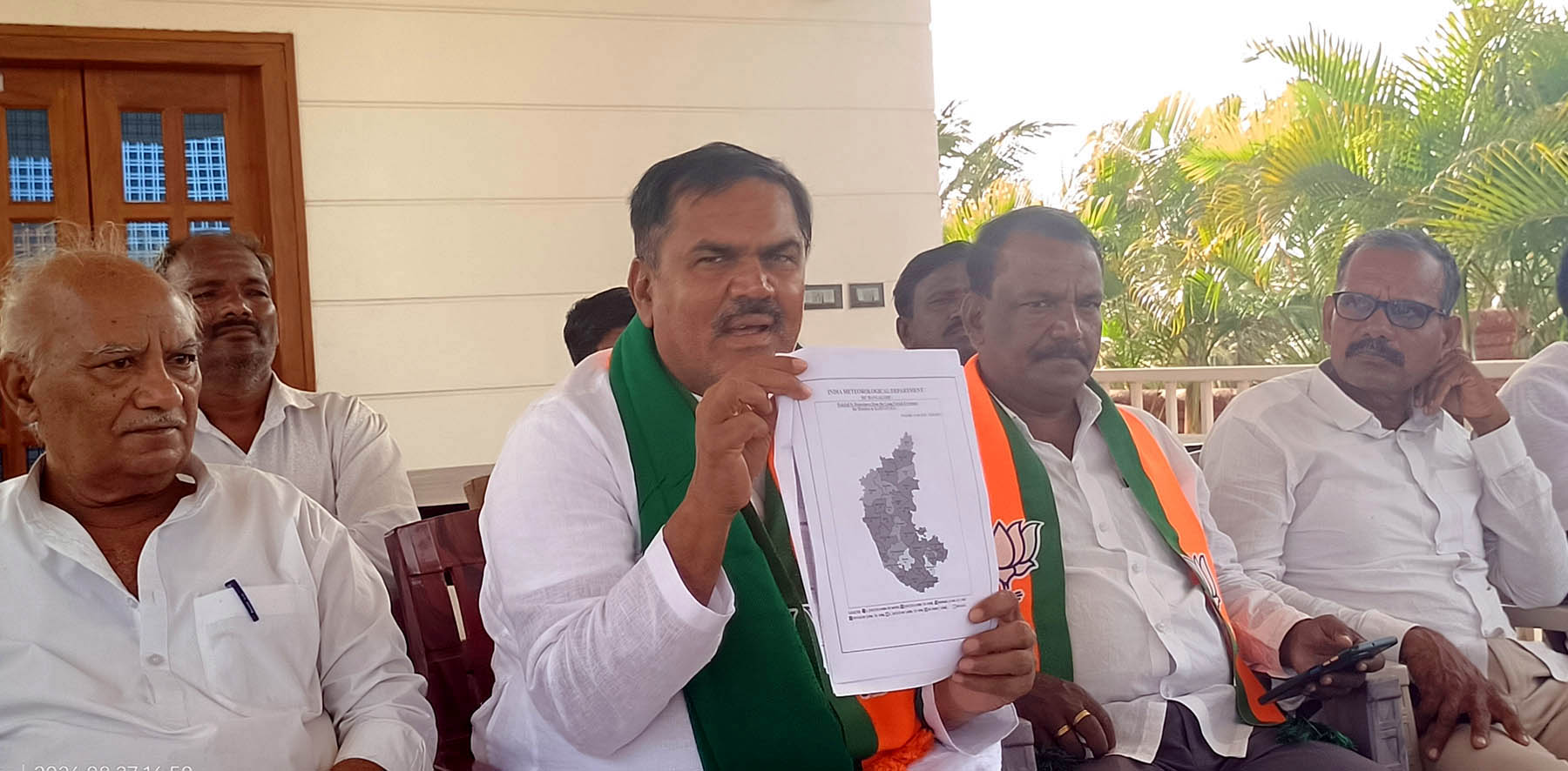 ‘ಶಾಸಕ ಸ್ಥಾನಕ್ಕೆ ರಾಜೀನಾಮೆ ಕೊಟ್ಟು ನಾಡಗೌಡರು ಮನೆಗೆ ಹೋಗಲಿ’