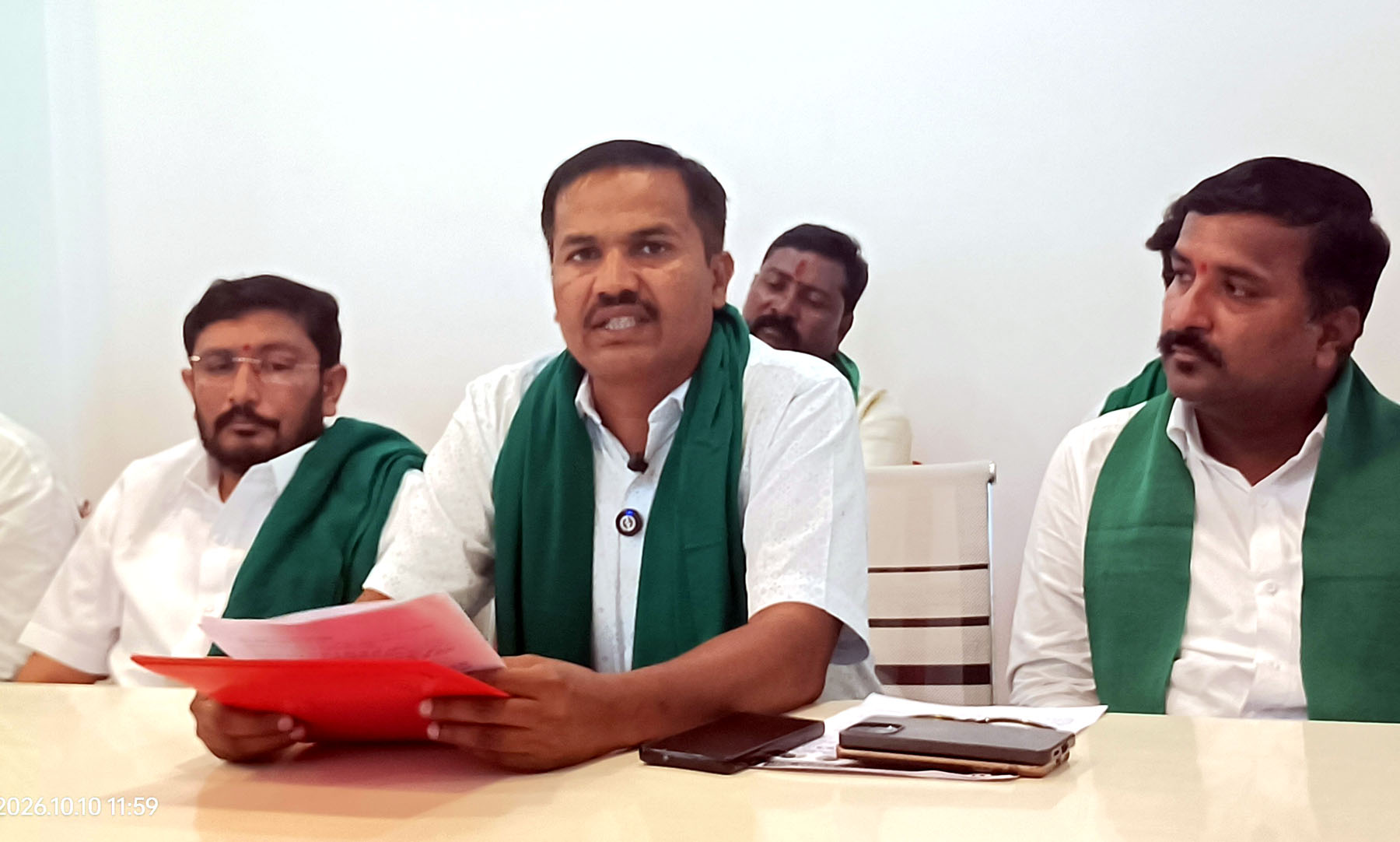 ಅ.13 ರಿಂದ ಕಬ್ಬು ಬೆಳೆಗಾರರಿಂದ ಹೋರಾಟ:                           ದೆಹಲಿಯ ಉನ್ನತ ಮಟ್ಟದ ಸಭೆ ವಿಫಲವಾದರೆ ರಾಷ್ಟ್ರೀಯ ಹೆದ್ದಾರಿ ತಡೆ