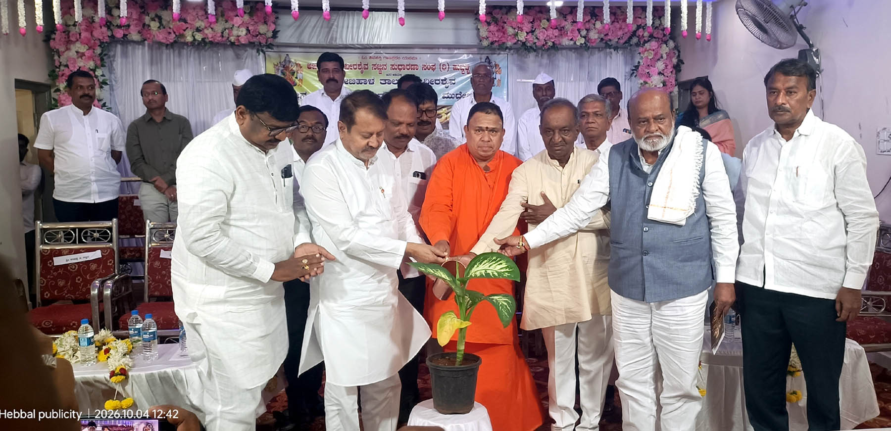 ಸಜ್ಜನ ಗಾಣಿಗ ಸಮಾಜದಿಂದ ಸನ್ಮಾನ :                                     ಗಾಣಿಗ ಸಮಾಜದ ಅಭಿವೃದ್ಧಿ ನಿಗಮ ಸ್ಥಾಪಿಸಿ-ದೇಸಾಯಿ
